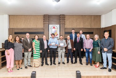 Sessão Solene Homenagem Escola Celeste Gobbato de Palmeira das Missões, Poder Executivo, Legislativo e a Senhora Dóris Lopes Dornelles